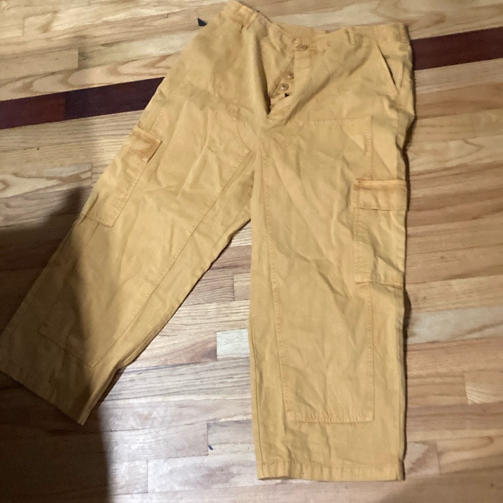 Capri Cargo - image 1